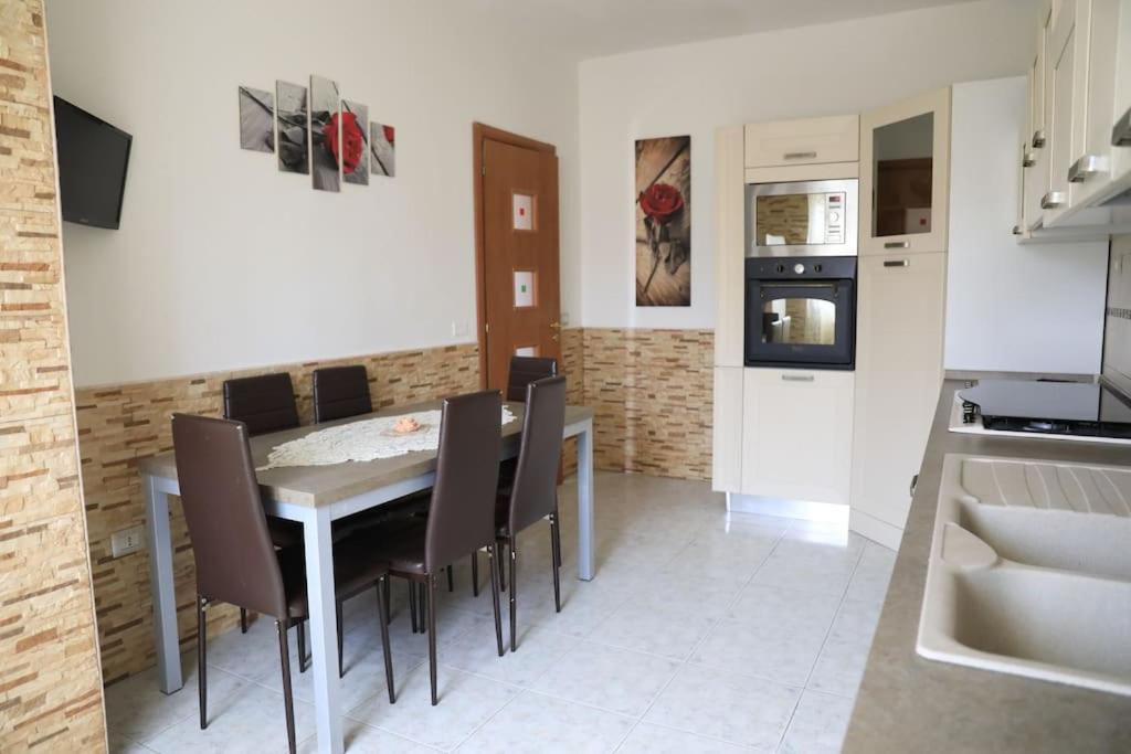 Due Minuti Dal Mare Con Balcone Vista Mare Leilighet Tropea Eksteriør bilde